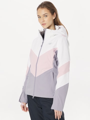 Veste outdoor 4F en rose : devant