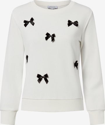 MORE & MORE Collegepaita värissä valkoinen: etupuoli