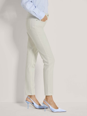 Effilé Jean MADELEINE en blanc