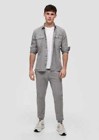 Effilé Pantalon QS en gris