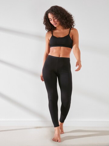 C&City Regular Leggings in Black: front