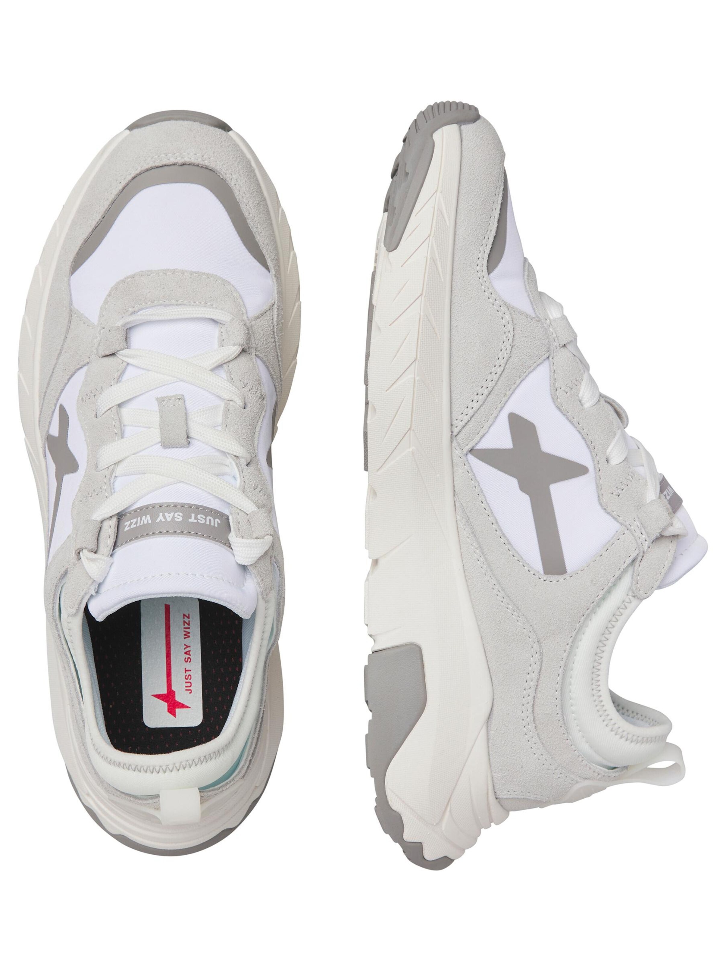 W6YZ Platform trainers 'NEXT-M.' in White