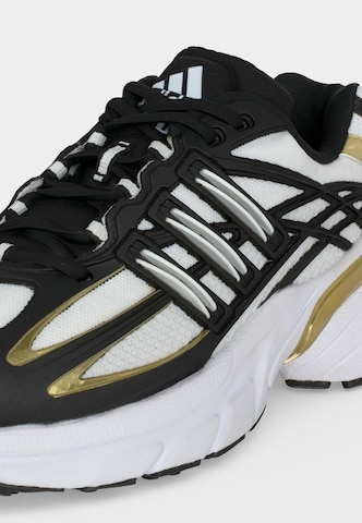 Sneaker bassa 'Adistar Cushion Xlg 2.0' di ADIDAS ORIGINALS in bianco
