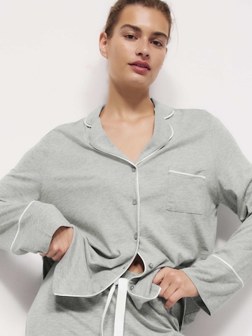 Pigiama di Marks & Spencer in grigio