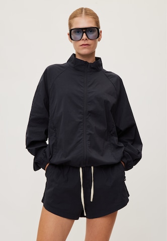 rethinkit studios Tussenjas 'Breeze' in Blauw: voorkant