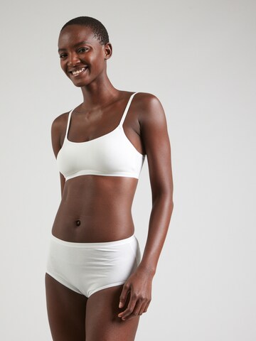 Panty 'GO' di SLOGGI in bianco