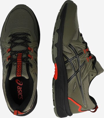 Chaussure de course ASICS en vert