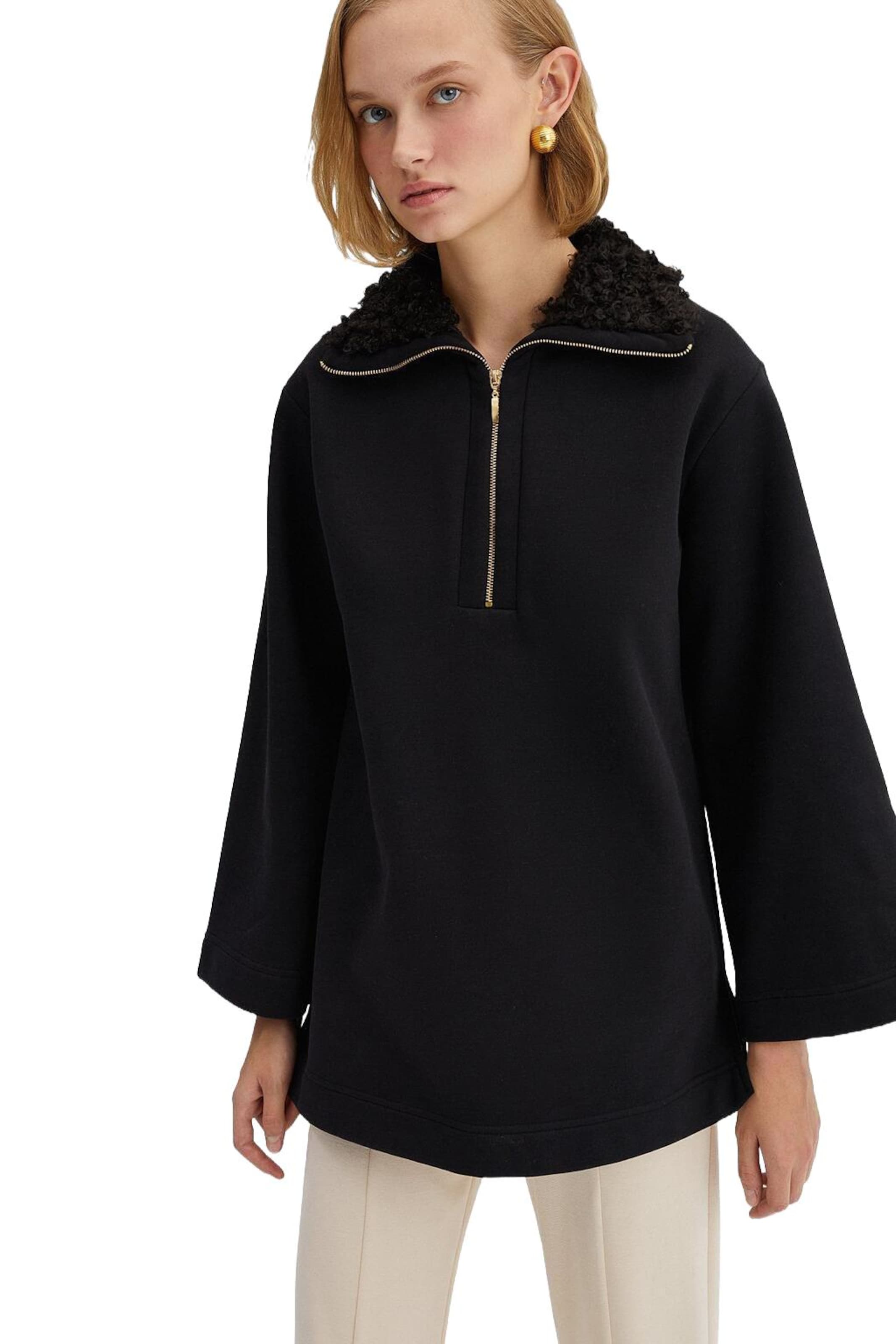 Touche Prive Sweatshirt in Schwarz: Vorderseite