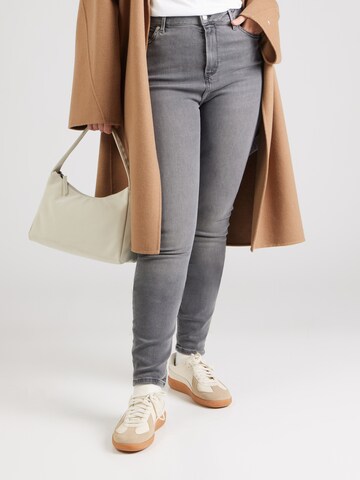 Tommy Hilfiger Curve Skinny Jeans 'HARLEM' in Grey: front