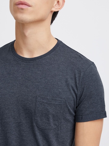 !Solid T-Shirt 'Bob' mit Brusttasche in Blau