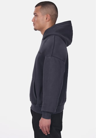 Dropsize Sweatshirt 'Embo' in Zwart