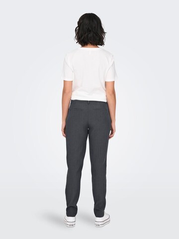 regular Pantaloni con piega frontale 'ONLVERONICA-ELLY' di ONLY in grigio