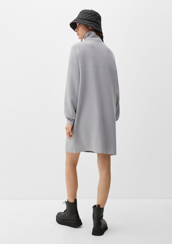 Robe QS en gris