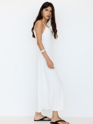 Pull&Bear Jurk in Wit: voorkant