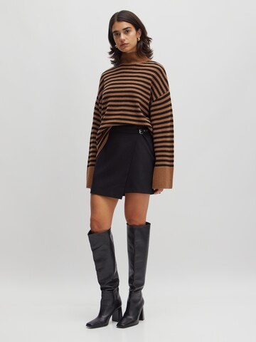 EDITED Sweater 'Matthea ' in Brown: front