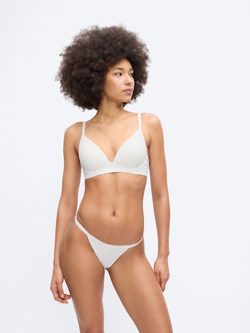 PUMA String in Weiß