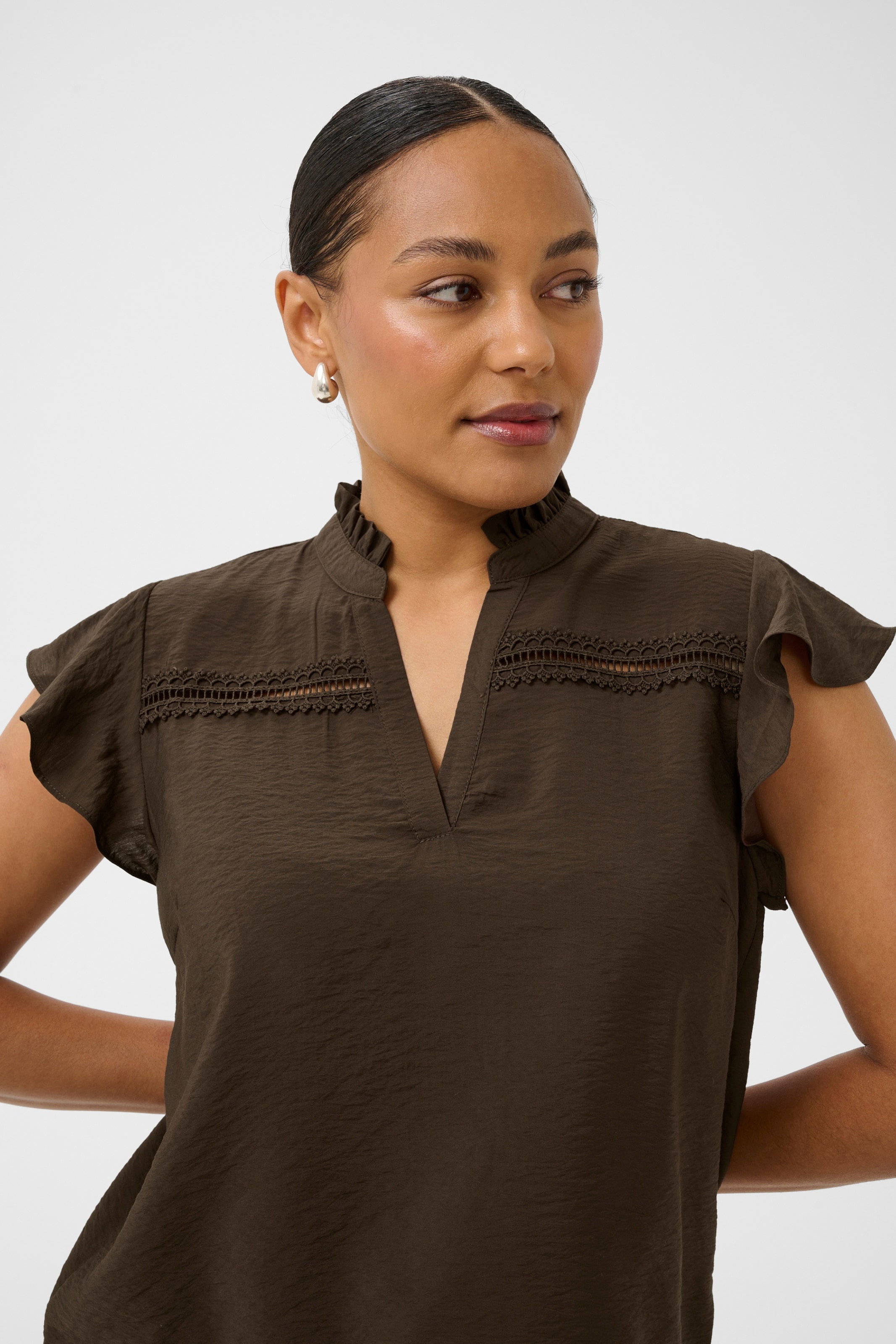 Kaffe - Blusa 'Sonj' em castanho