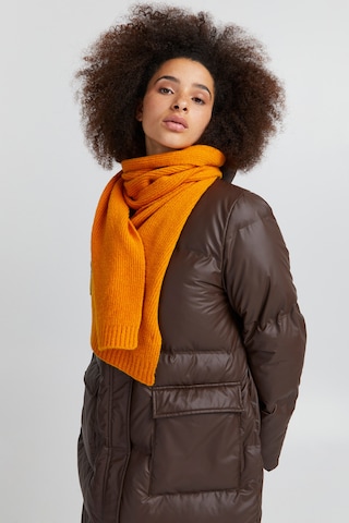 ICHI Scarf 'IAIVO SC' in Orange: front