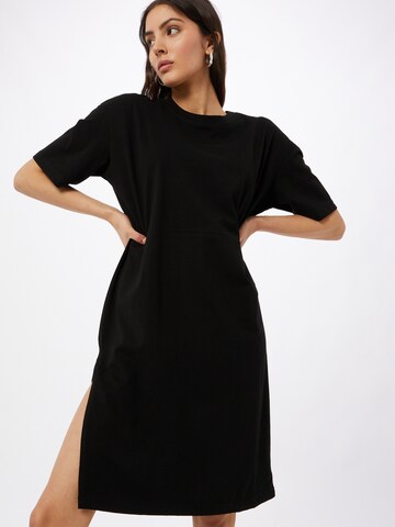 Urban Classics Dress in Black: front