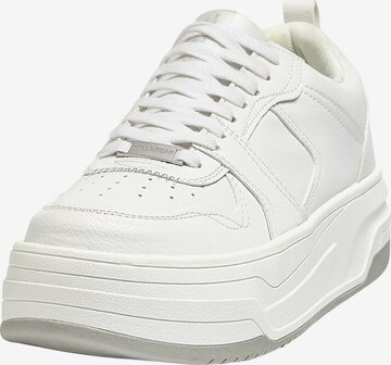 Pull&Bear Låg sneaker i vit: framsida