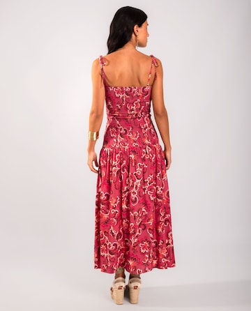THE-ARE - Vestido en rojo