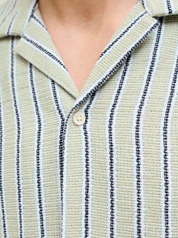 JACK & JONES Comfort fit Button Up Shirt 'JORCOBA' in Green