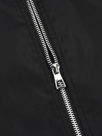 Youthup Between-Season Jacket in Black