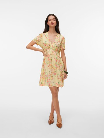 VERO MODA Kjole 'VMVilma' i gul