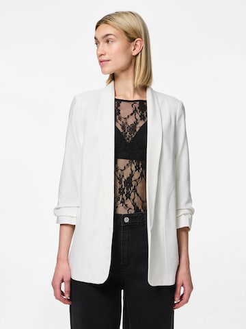 PIECES Blazer 'PCBOSELLA' in White: front