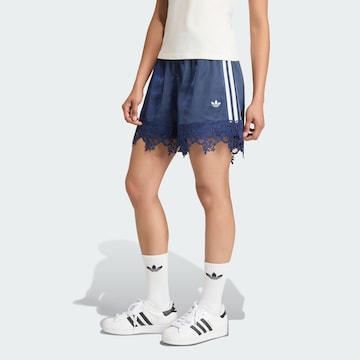ADIDAS ORIGINALS Loosefit Broek in Blauw: voorkant