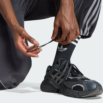 Loosefit Pantalon 'Adilenium Season 5' ADIDAS ORIGINALS en noir
