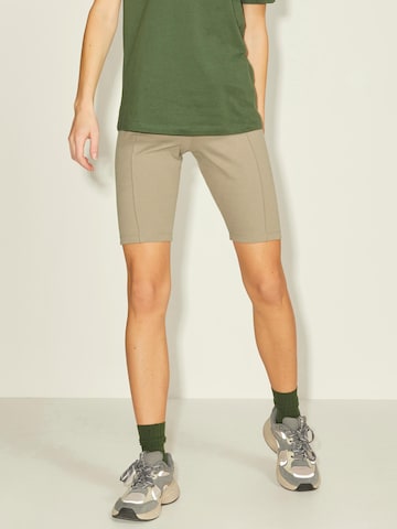 JJXX Skinny Shorts 'Olivia' in Braun: predná strana