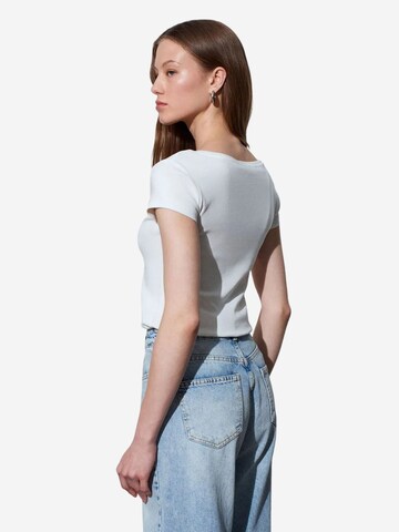 T-shirt 'T-Shirts' Dilvin en blanc