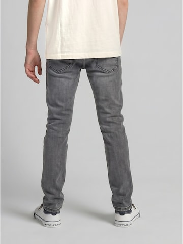 Skinny Jean 'Ryan' TOM TAILOR en gris