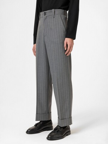 Loosefit Pantalon à plis 'Anselmo' Antioch en gris