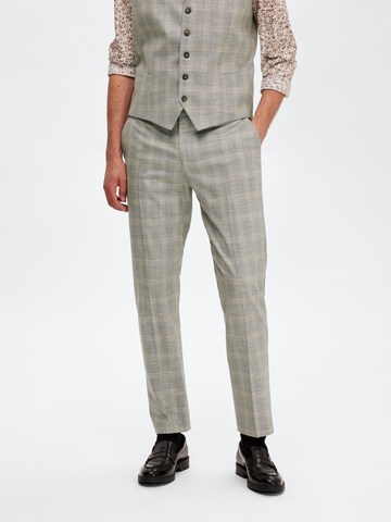Regular Pantalon à plis SELECTED HOMME en gris : devant