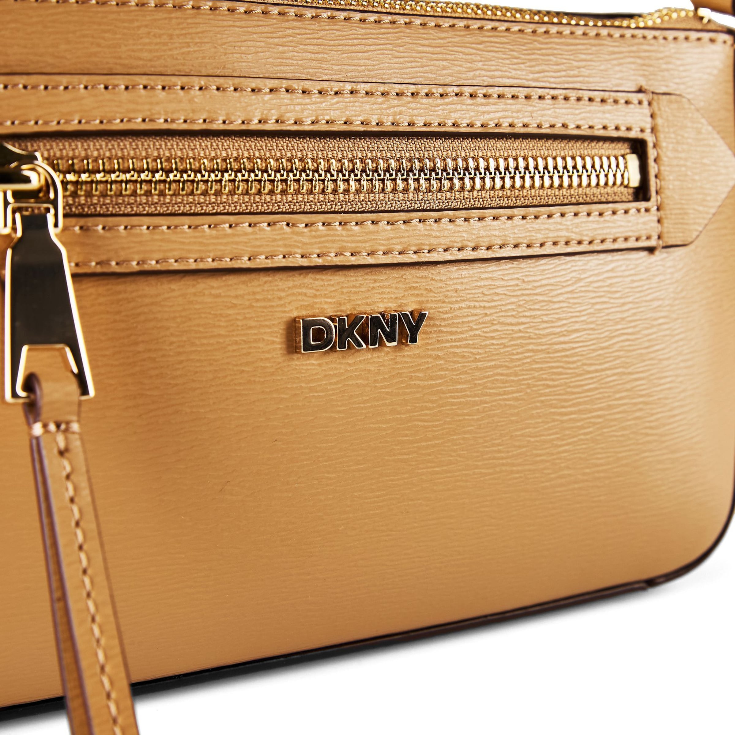 DKNY Umhängetasche 'Bryant Ave' in Braun