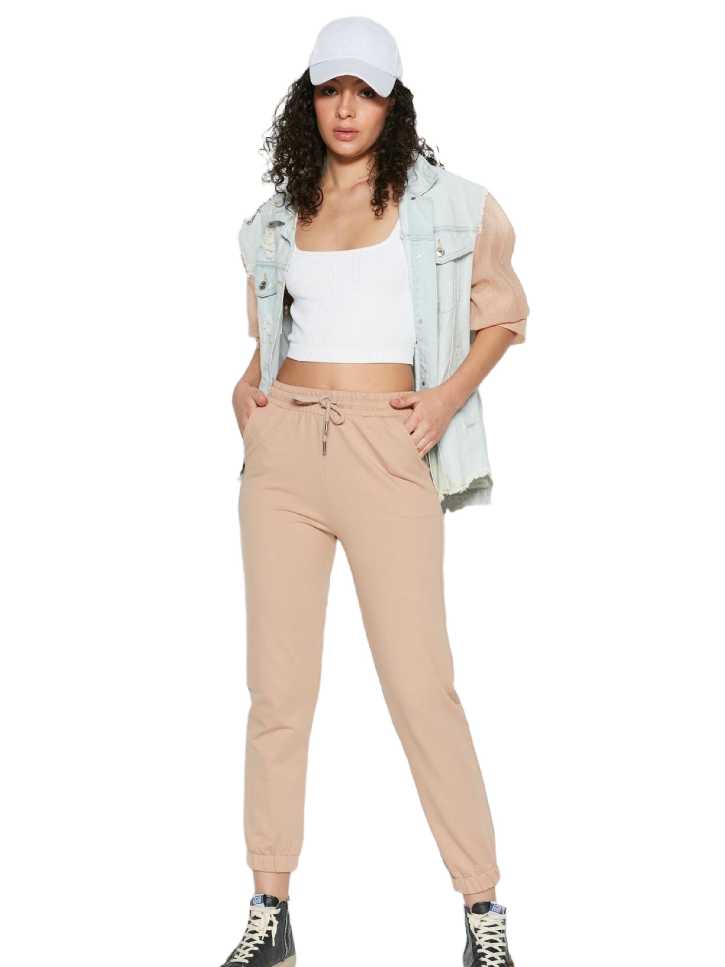 C&City Tapered Trousers in Beige: front