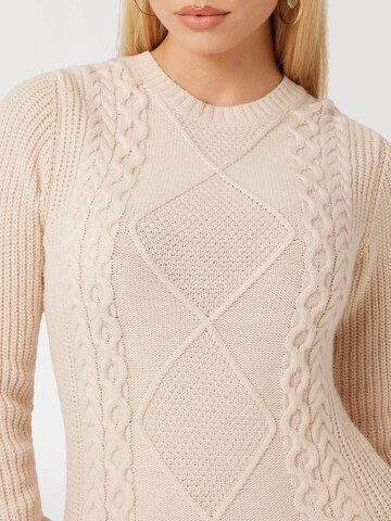 GUESS Kleid in Beige