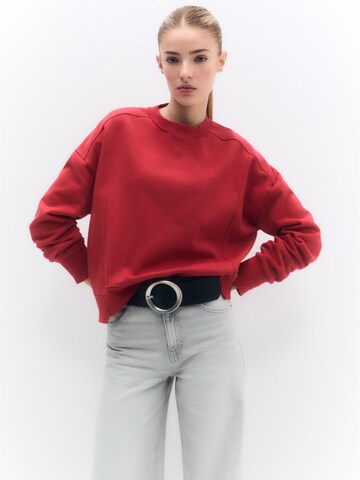 Pull&Bear Sweatshirt in Rot: predná strana