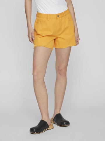 VILA Regular Shorts 'Maura' in Orange: predná strana