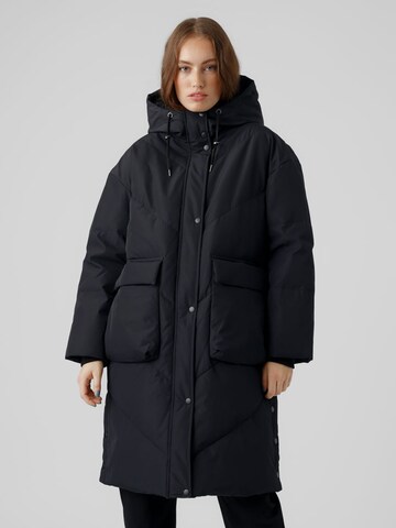 VERO MODA Between-Season Jacket in Black: front