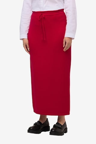 Ulla Popken Skirt in Red: front