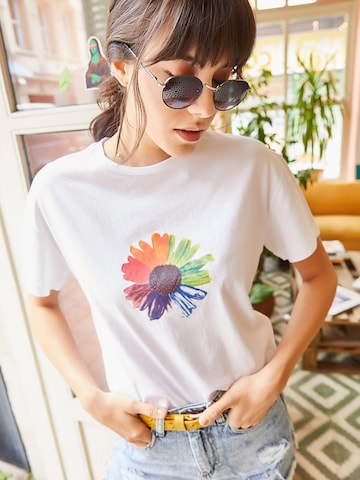 T-shirt olalook en blanc