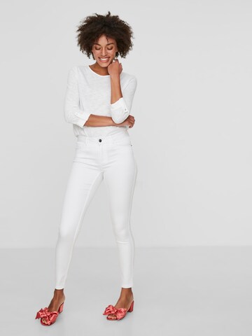 VERO MODA Skinny Jeans 'Seven' i hvid