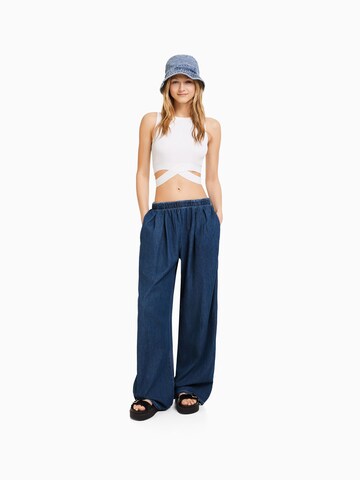 Bershka Wide leg Pleated Jeans in Blue