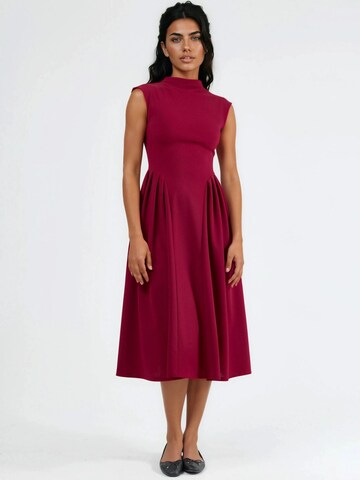 Busem Dress in Red: front