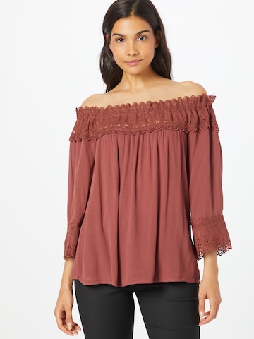 Cream Blouse 'Bea' in Rood: voorkant