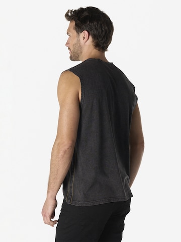 KOROSHI - Camisa em preto