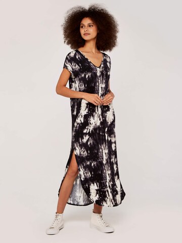 Robe Apricot en noir